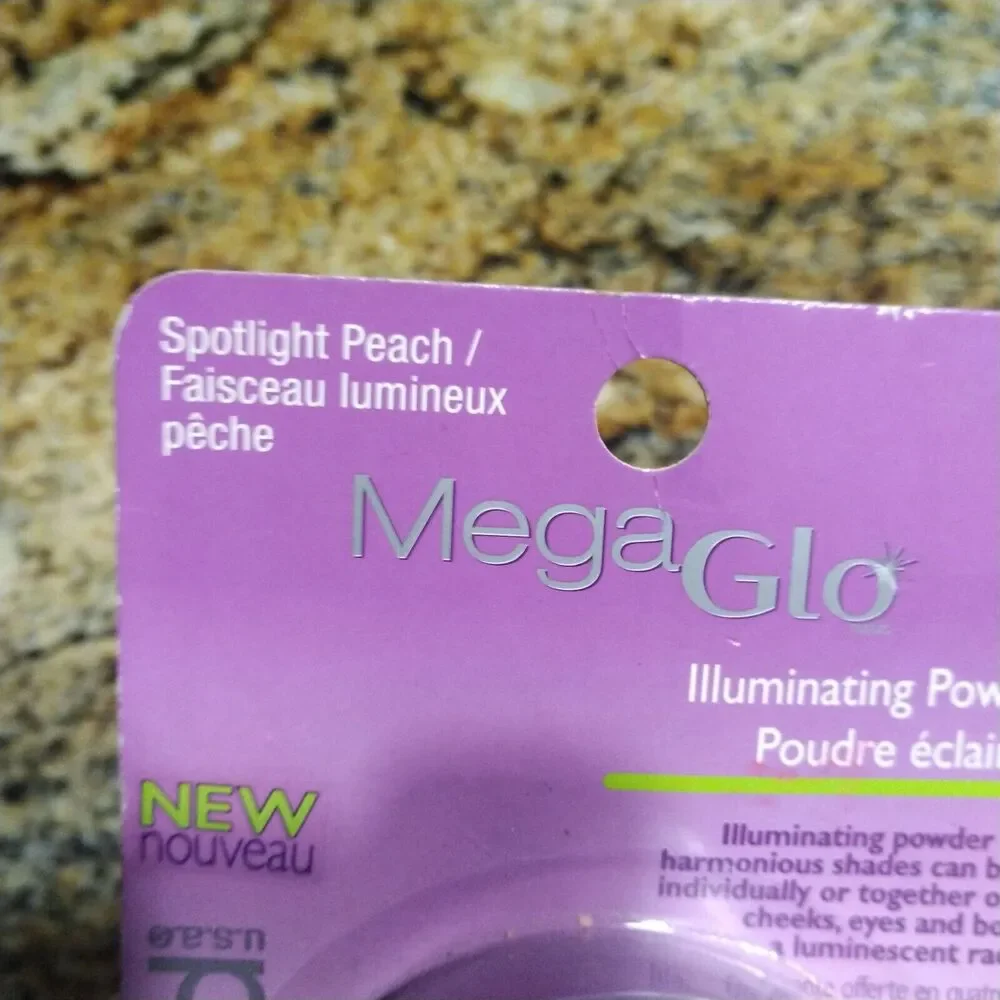 Wet n wild MegaGlo Illuminating Powder Color #347 Spotlight Peach NIP Sealed